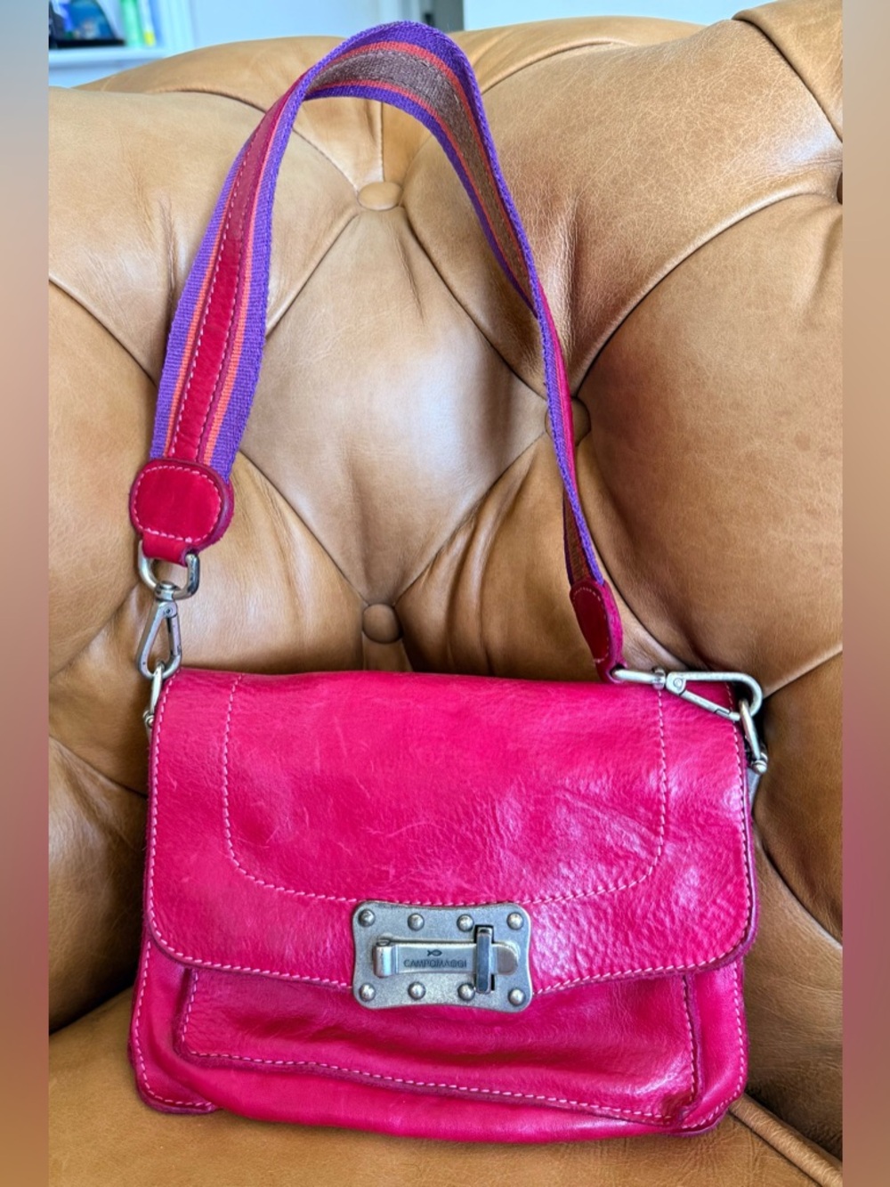 Campomaggi Women's Hot Pink Leather Crossbody Shoulder Bag